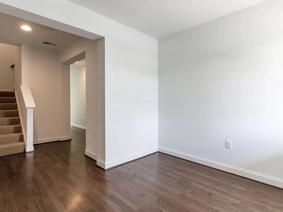 Building Photo - 2141 Red Fox Dr