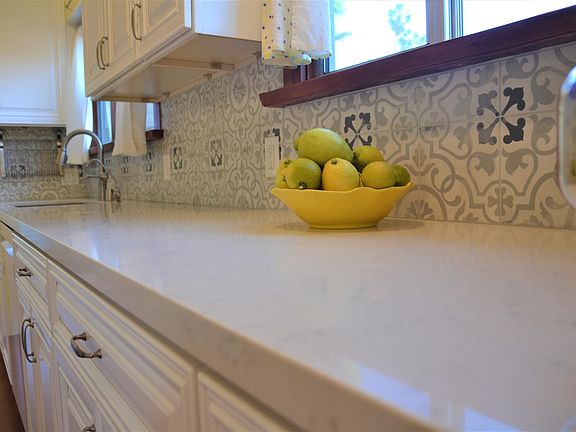 Custom Caesarstone Countertops