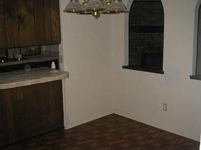 5th image of 1210 Cedar Hill Ln