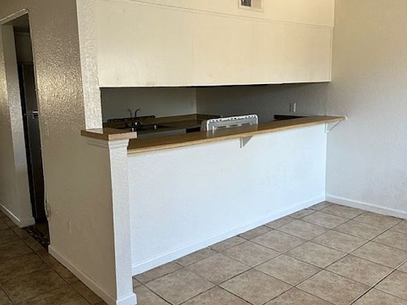 5th image of 18202 N Cave Creek Rd APT 212