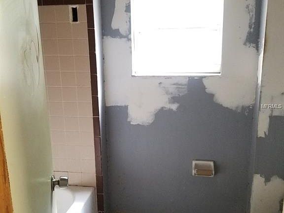 5th image of 5325 2nd Ave S