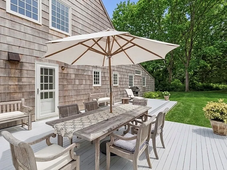 130 Montauk Hwy — Photo 25