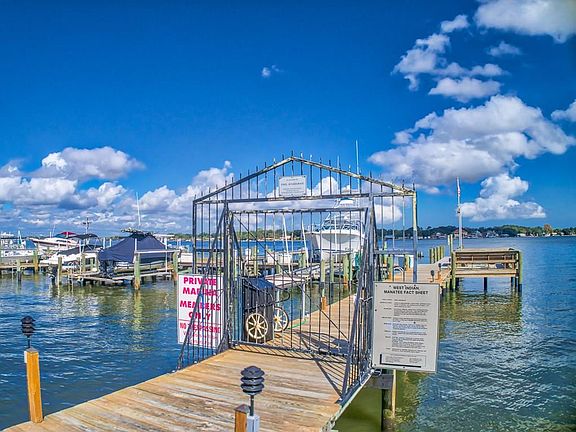 2nd image of 5054 Mariners Point Dr