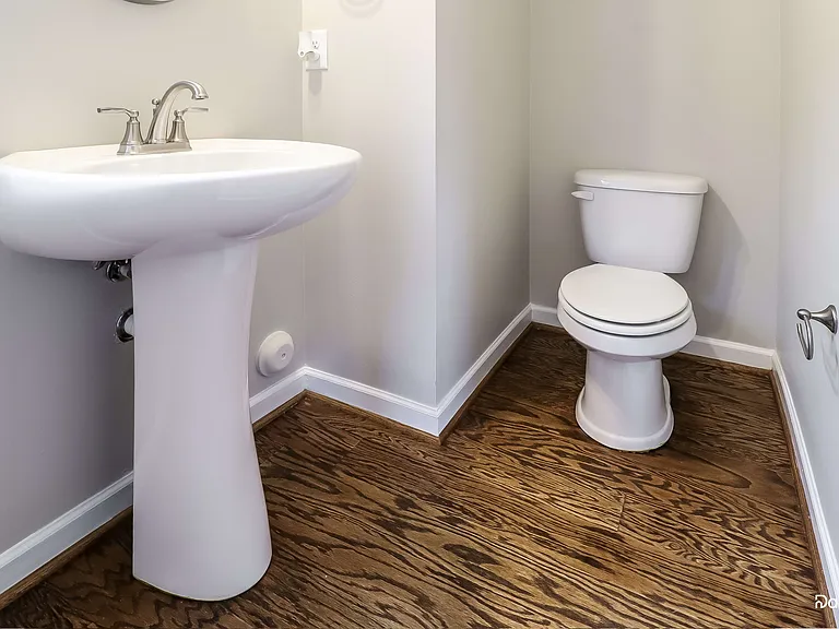 2078 Springfield Dr — Photo 14