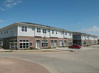 508 Eastbury Dr, Iowa City, IA 52245