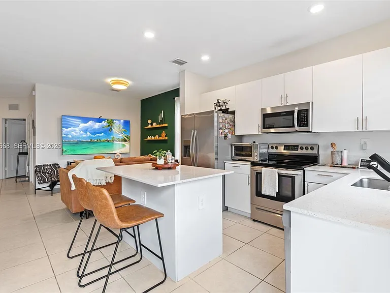 11844 SW 247th Ter #11844 — Photo 4