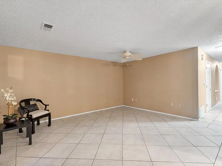 833 Country Club Dr SE #1A — Photo 5