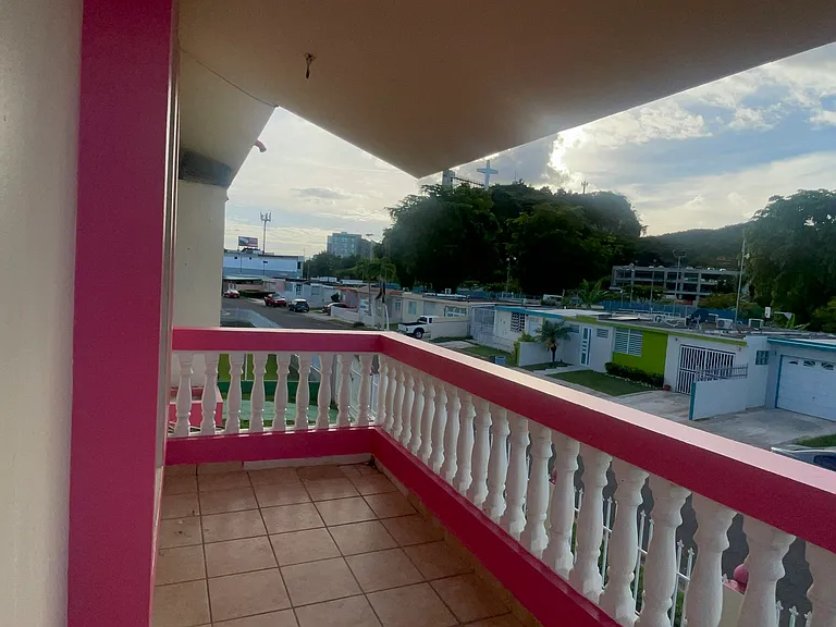 Sierra Bayamon Calle 84 Bloque #97-no 13 — Photo 6