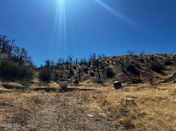 E Vic 195 St Suite 2, Llano, CA 93544