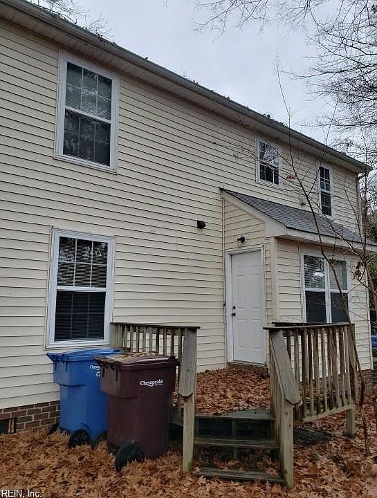 2nd image of 1304 Chestnut Ave #A