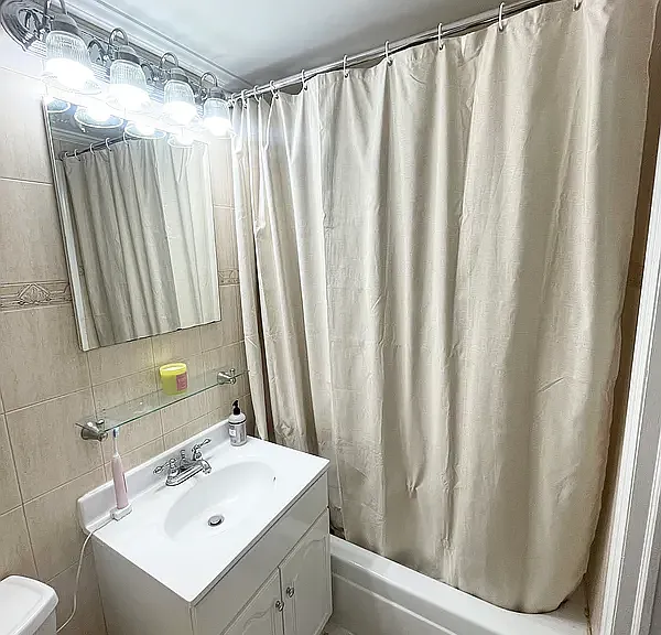 248 W 20th St #2W — Photo 5
