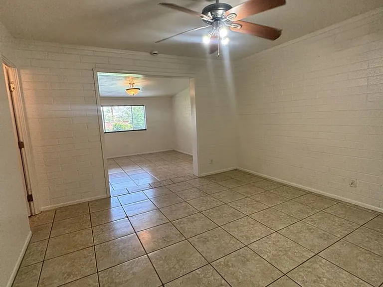 801 Norman Ave — Photo 9