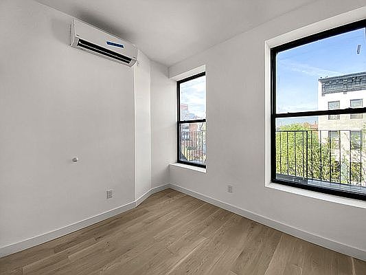 5th image of 166 E 105th St #3F
