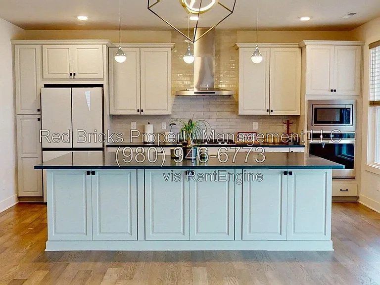 6129 Alsace Ln — Photo 14