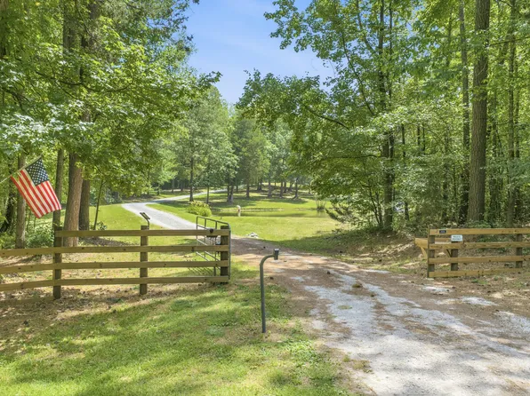 899 Wilkinstown Rd, Parsons, TN 38363