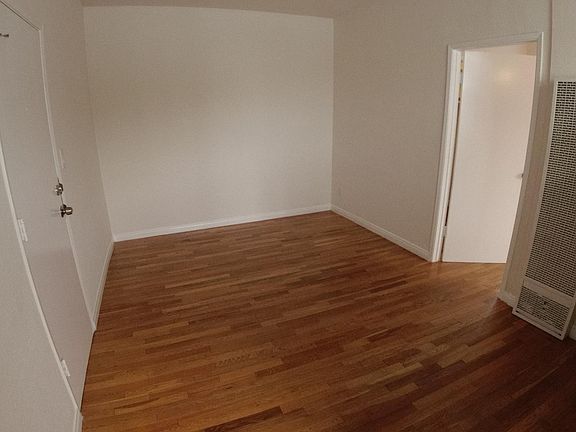 3rd image of 1814 Pacific Ave APT 104