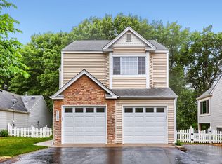 5723 Donegal Dr, Shoreview, MN 55126