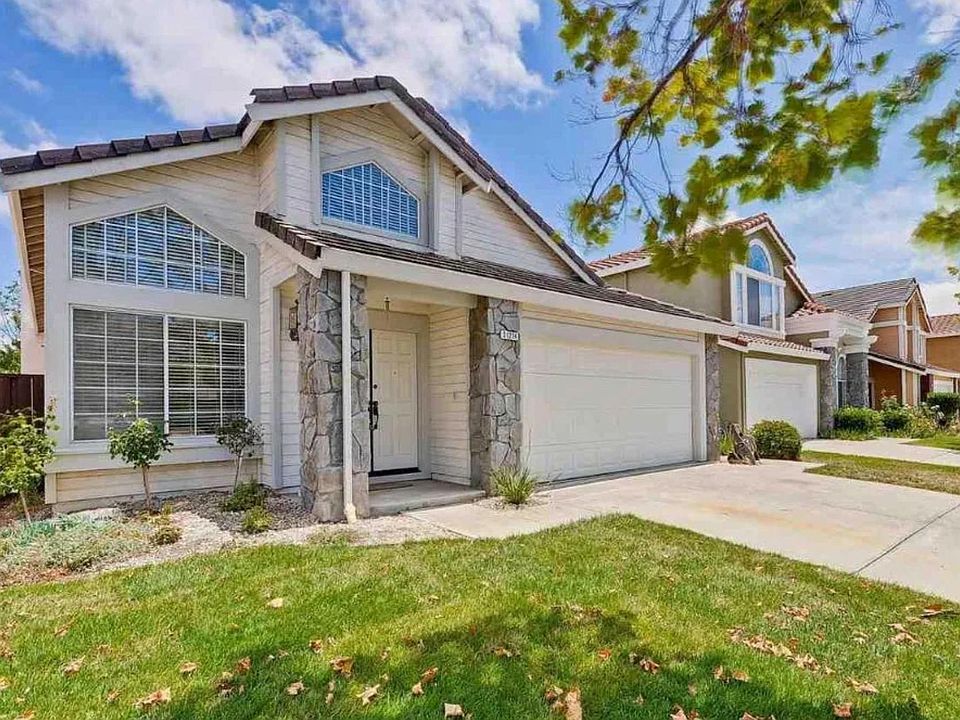 1st image of 31224 Lamprey Dr