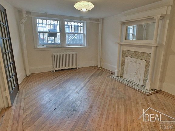 4th image of 496 E 4th St #1