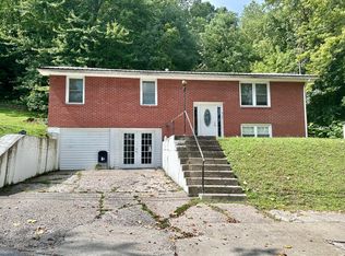 717 Vernon Cir, Morehead, KY 40351