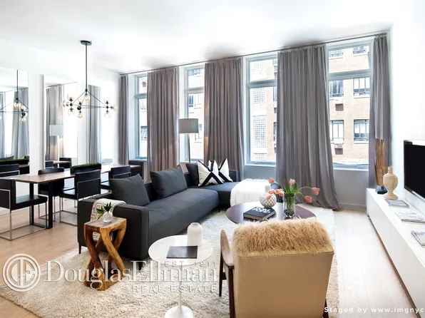 77 Warren St APT 5, New York, NY 10007