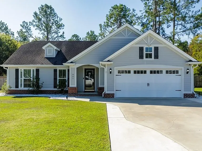 901 Sugarberry Dr — Photo 1