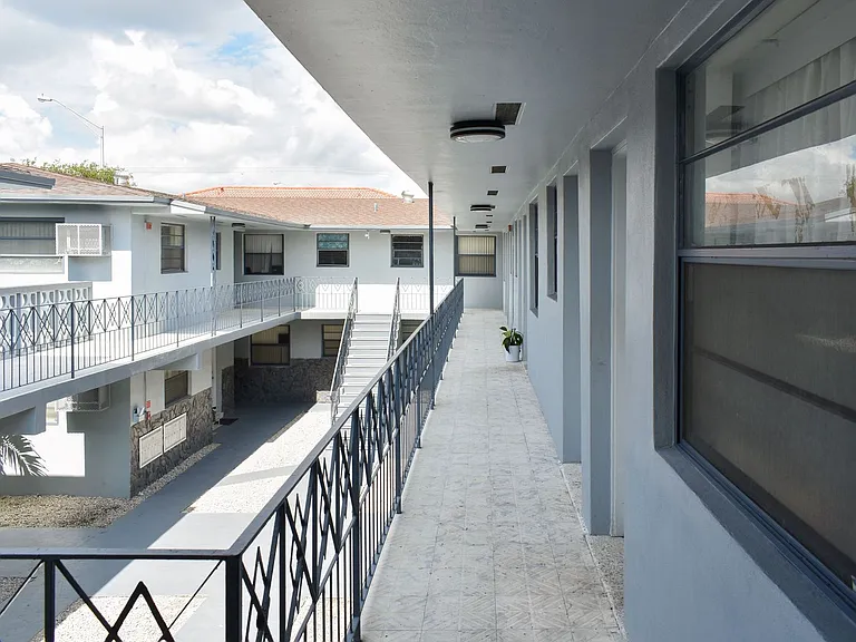 Danielle Apartments — Photo 28