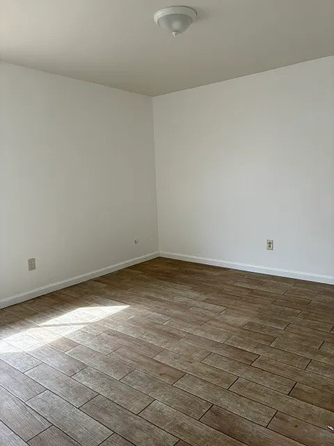 2 bed, 841 sqft, $1,400 — Photo 2