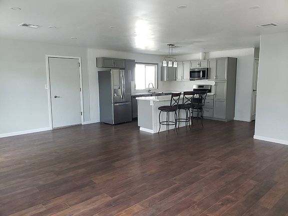 2nd image of 2681 Cameron Park Dr #103