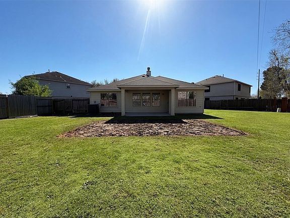 5th image of 19822 Rippling Brook Ln