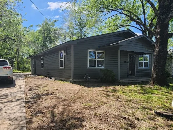 306 Calvert St, Sulphur Springs, TX 75482