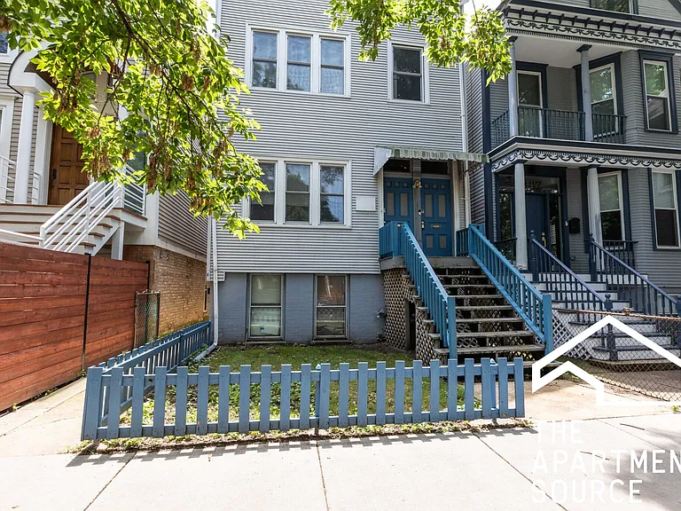 1245 W Barry Ave #T — Photo 14