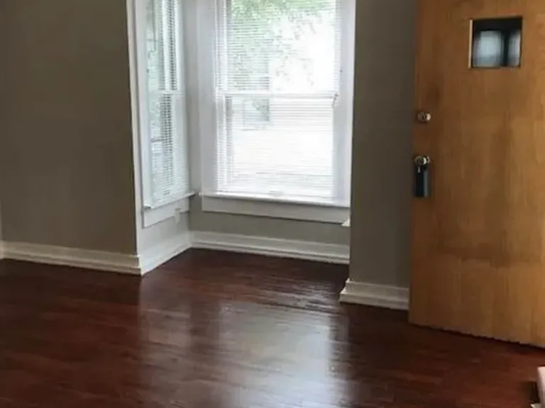 1021 Watson St SW — Photo 3