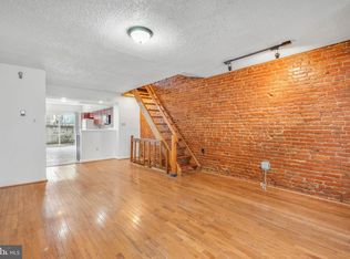 708 Tasker St, Philadelphia, PA 19148