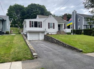 157 Hancock Dr, Syracuse, NY 13207