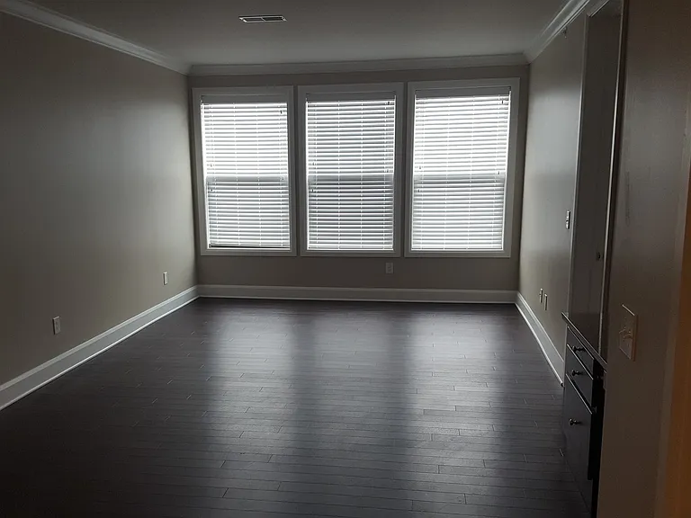 1378 King Avenue — Photo 9