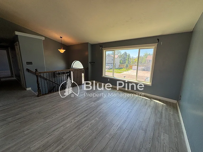 4333 High Desert Dr — Photo 3