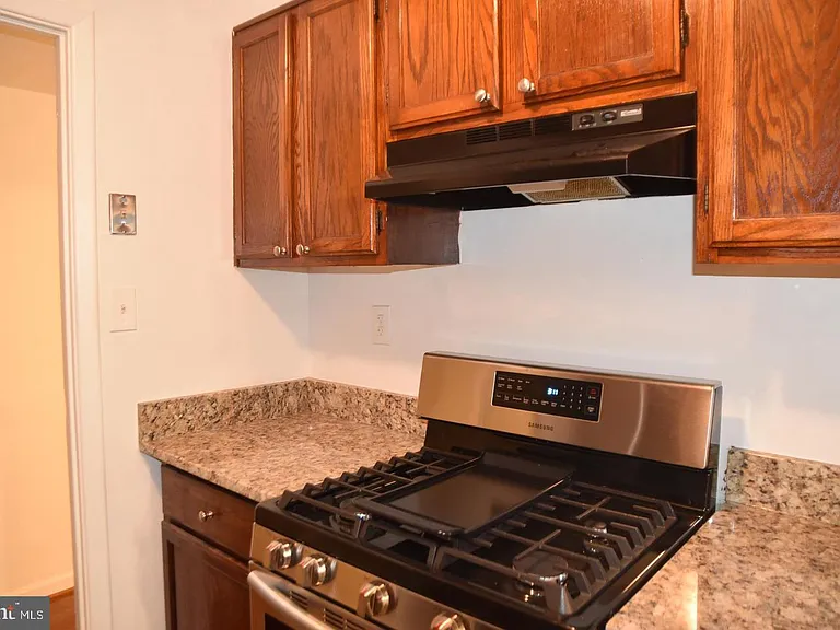 3814 Lyndhurst Dr #103 — Photo 3