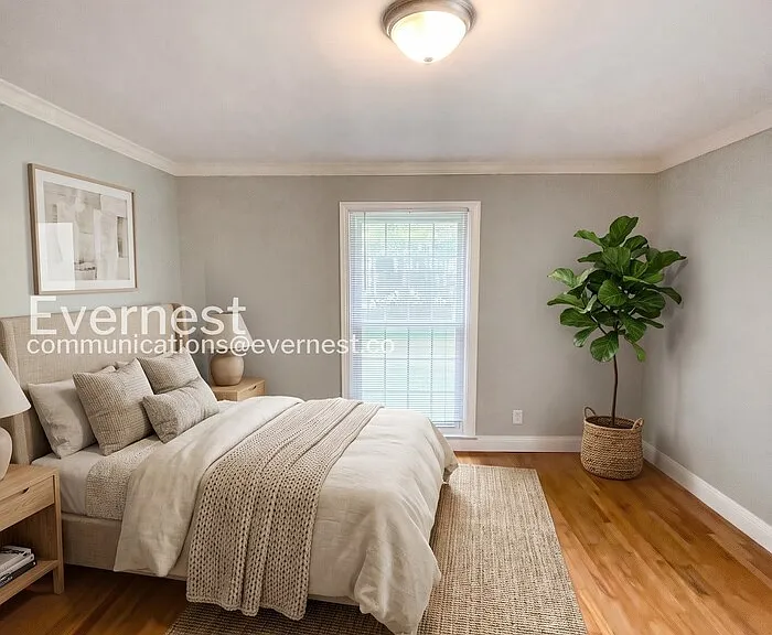 570 Hawkins Dr — Photo 23