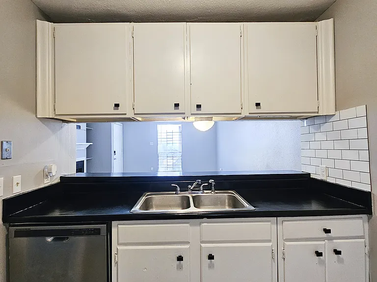 1815 Ryder Dr #1 — Photo 2