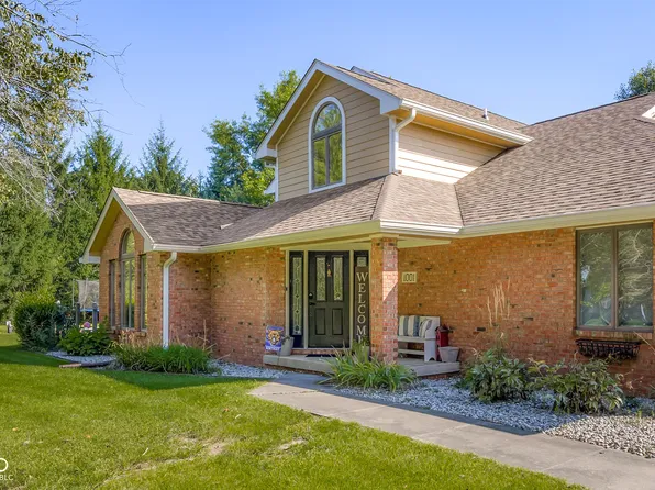 1001 Butternut Dr, Columbus, IN 47201