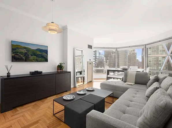 301 West 57th Street image 2 of 33