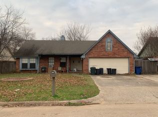 3215 Cliffview Dr, Corinth, TX 76210