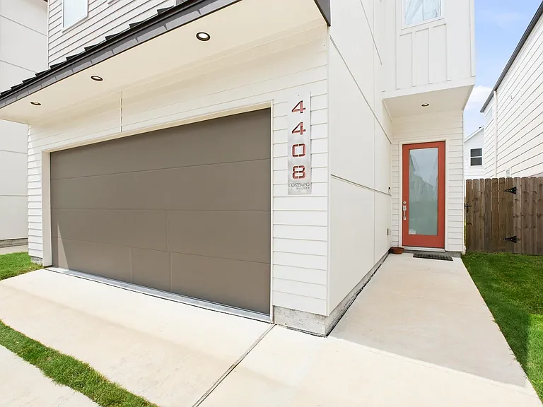 4408 Santorini Ln — Photo 25