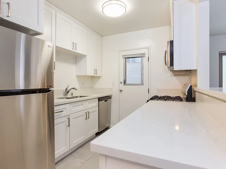 11827 Dorothy St 3 WEB-8_11272020