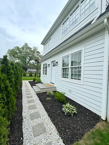 64 Kings Hwy N #1 Photo 1