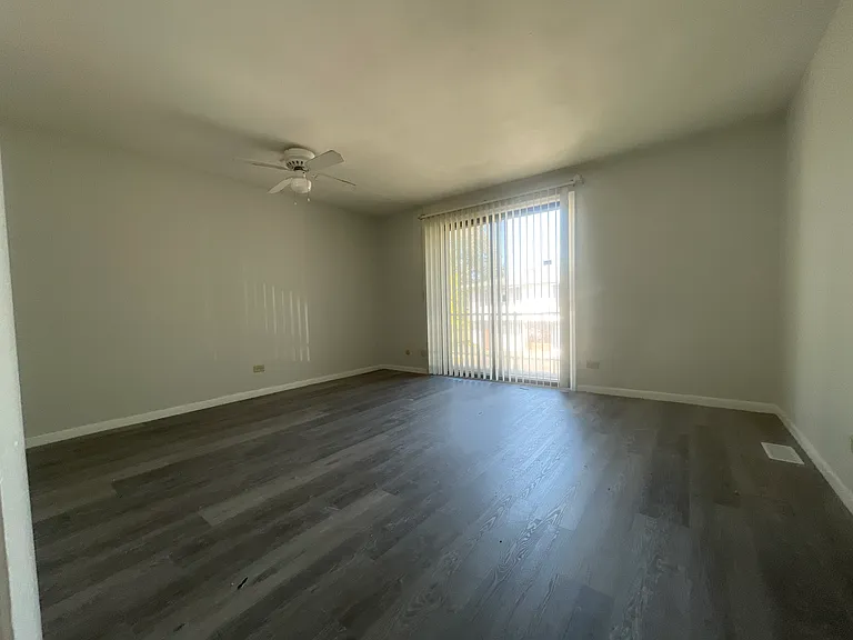 122 Pocasset Ct — Photo 5