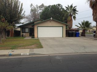 1014 W Davis St, Hanford, CA 93230