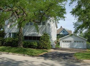 201 N 6th St, Oregon, IL 61061