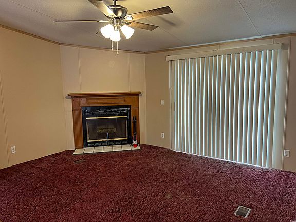4th image of 451 Sutton Dr.